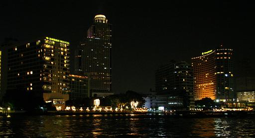 0033 Dinner cruise op Chao Praya.jpg